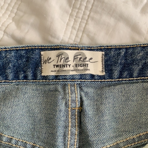 Free People We the Free “Taliesin” Cutoff Denim Shorts - Picture 4 of 4